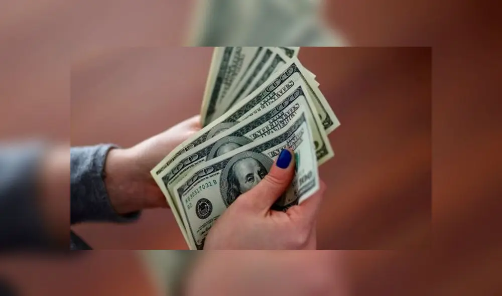 Dólar en Venezuela. Foto: AFP.