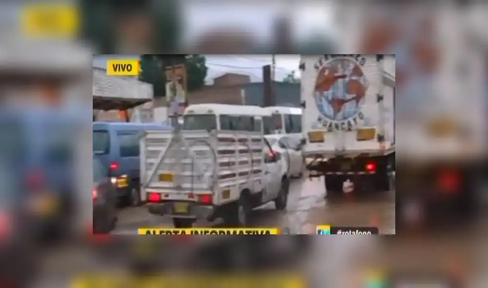 Gran cantidad de vehículos varados en Carretera Central tras huaico en Santa Eulalia | VIDEO 