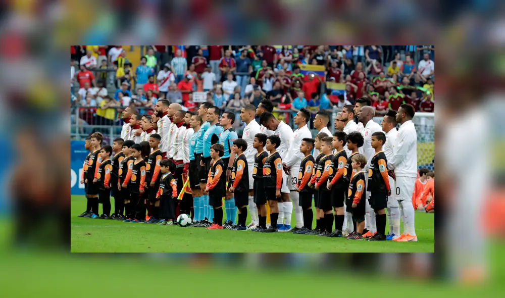 Venezuela comete error en camiseta de Salomón Rondón ¿Habrá sanción de Conmebol?