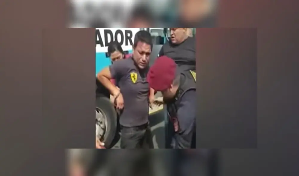 VES: pasajeros capturan y golpean a delincuentes que intentaron asaltarlos VES: pasajeros capturan y golpean a delincuentes que intentaron asaltarlos