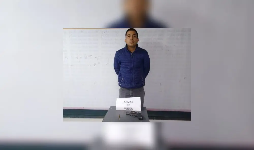 Sujeto fue sorprendido con un revólver en la cintura.