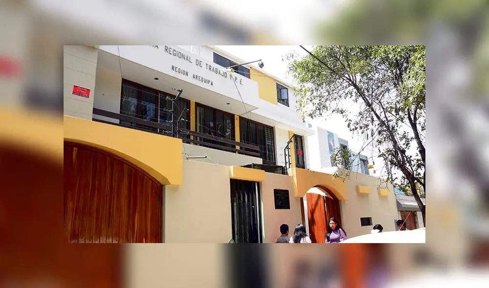 FACHADA DE LA GERENCIA REGIONAL DE TRABAJO 