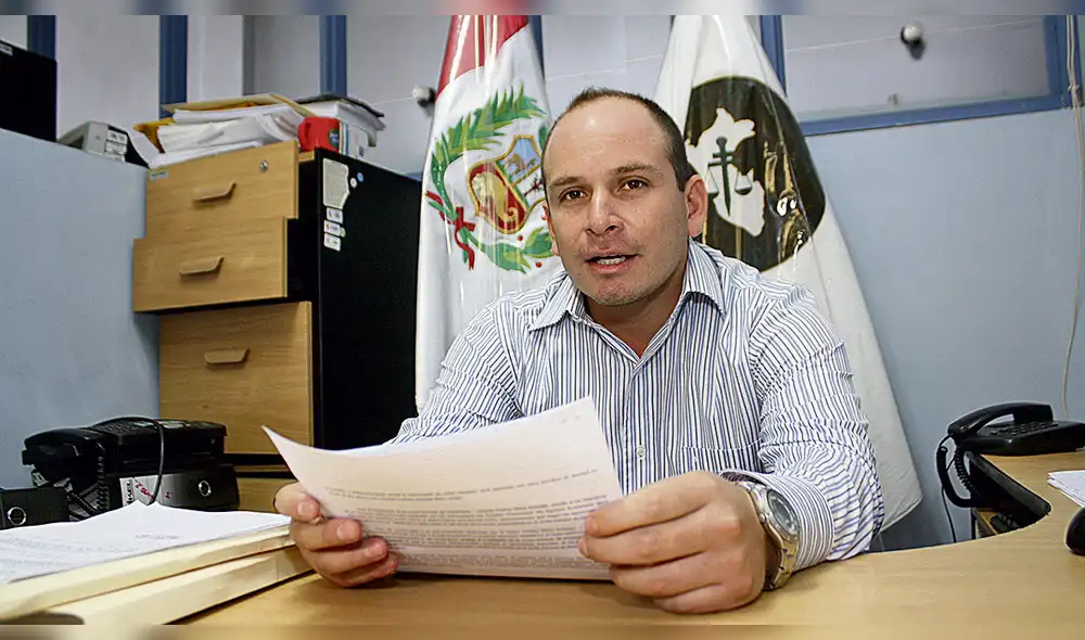 Ordenan prisión preventiva para exprocurador investigado por corrupción