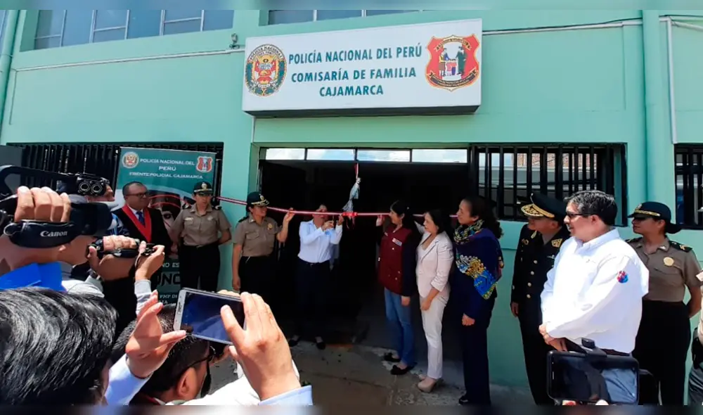 Oficina se encuentra en pleno centro de la ciudad. Oficina se encuentra en pleno centro de la ciudad.