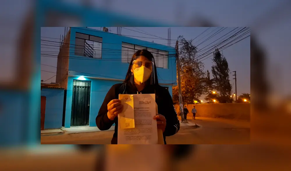 Poste telefónico a punto de colapsar amenaza a familia y transeúntes. Foto: Luis Ángel Villanueva/ URPI-GLR