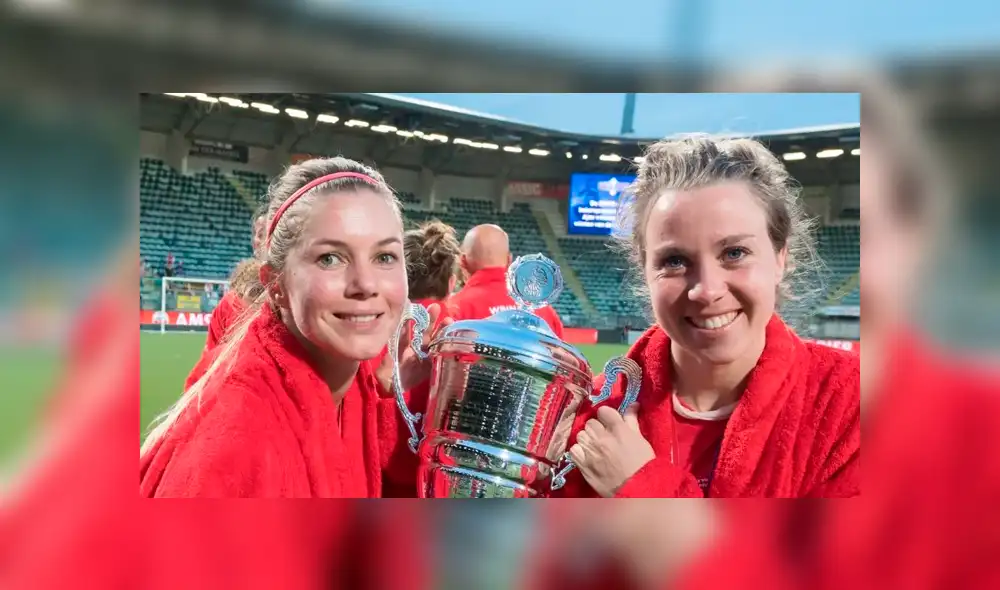 Ajax: Edwin van der Sar firma convenio que beneficia al equipo femenino