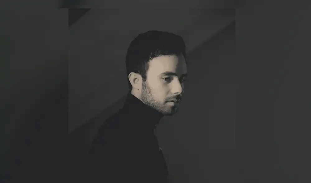 Adrián Bello lanza single ‘Escondidos’ inspirado en la comunidad LGTB Adrián Bello lanza single ‘Escondidos’ inspirado en la comunidad LGTB