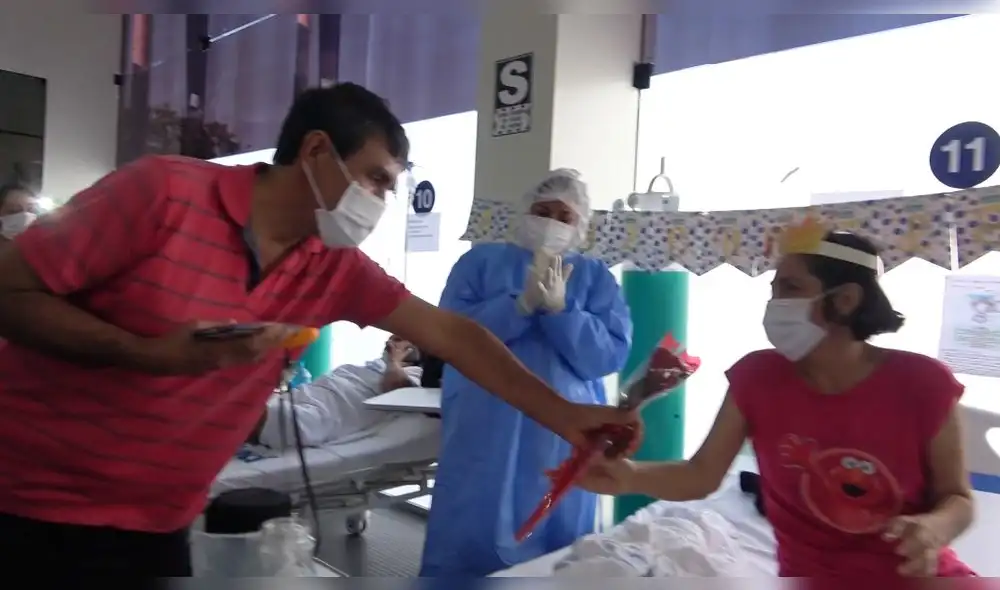 La pareja de esposos asistió el pasado sábado 8 de agosto a la campaña de descarte COVID-19, donde dieron positivo. /Creditos: Essalud