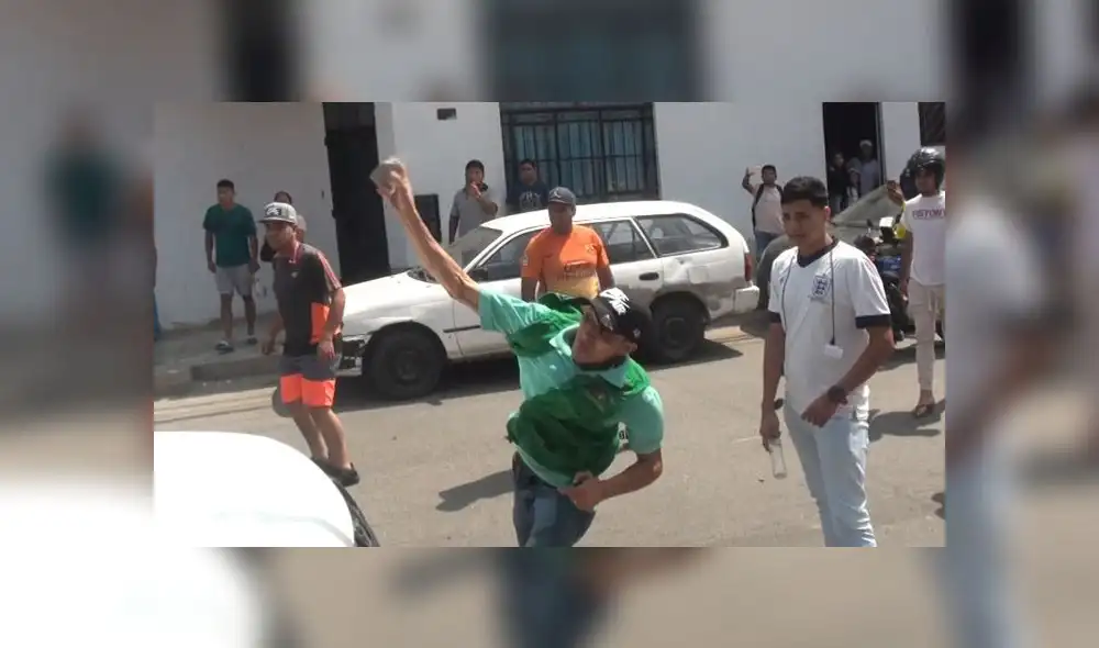 Individuos se enfrentaron a la autoridad y terminaron pro agredirlos. (Foto: Municipalidad de Surco)