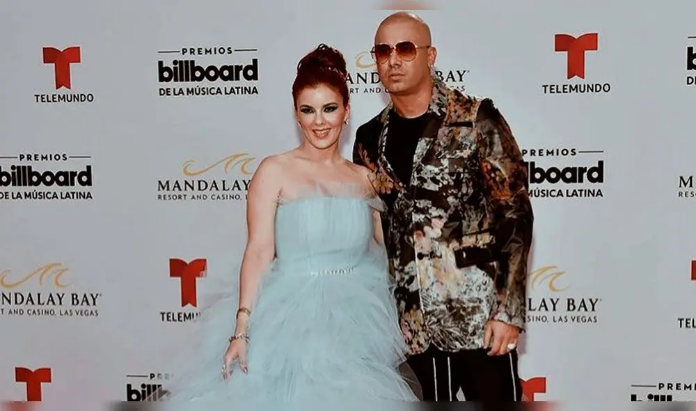 El cantante contrae nupcias religiosas por Año Nuevo. El cantante contrae nupcias religiosas por Año Nuevo.