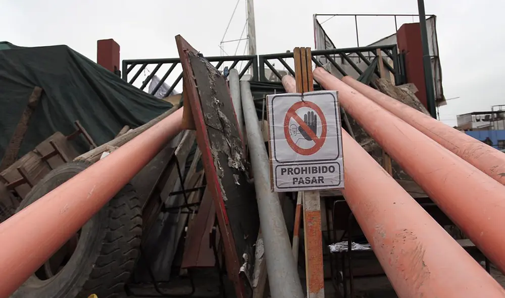 Alumnos de San Marcos formaron cadena humana para impedir el ingreso de los policías [FOTOS]