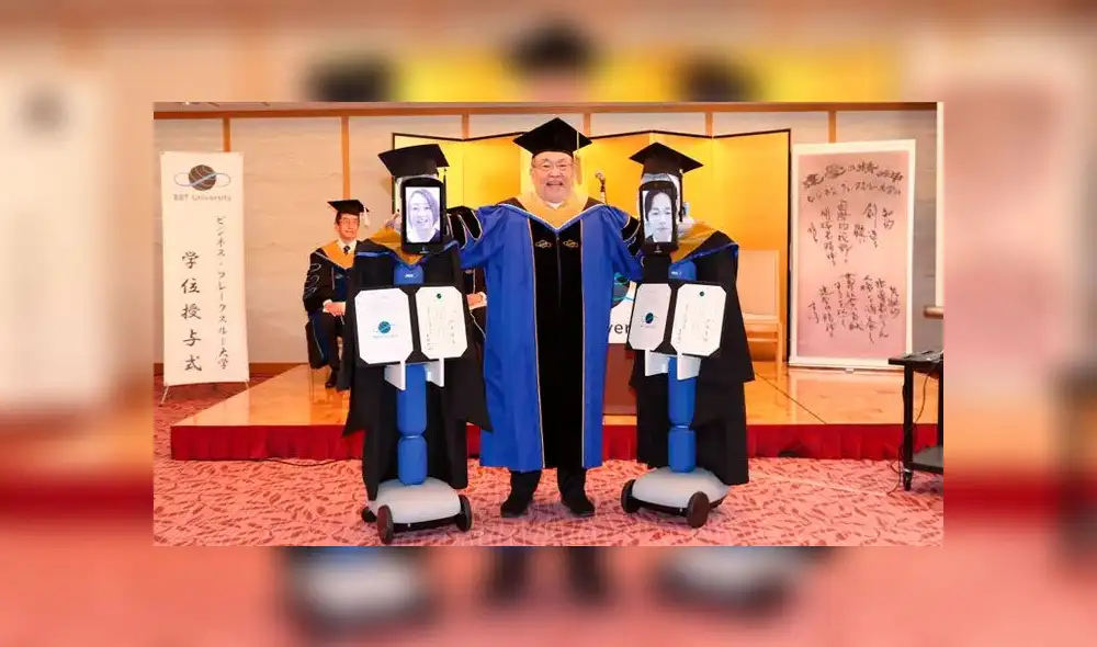 Japón: estudiantes fueron alternados por robots durante fiesta de graduación