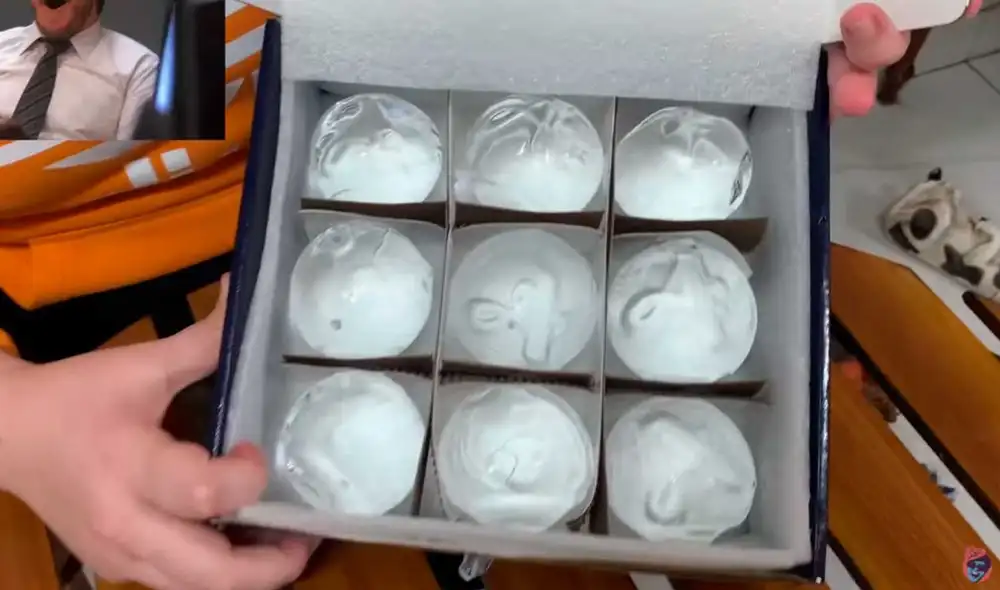 Desliza las imágenes para ver cómo luce este hielo que se vende a 30 soles en Perú. Foto: Captura de YouTube/Ariana Bolo Arce Desliza las imágenes para ver cómo luce este hielo que se vende a 30 soles en Perú. Foto: Captura de YouTube/Ariana Bolo Arce