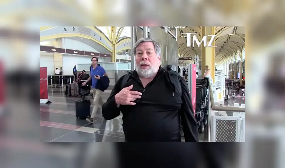 Wozniak fue abordado en un aeropuerto de Estados Unidos. Foto: Tmz/Youtube Wozniak fue abordado en un aeropuerto de Estados Unidos. Foto: Tmz/Youtube