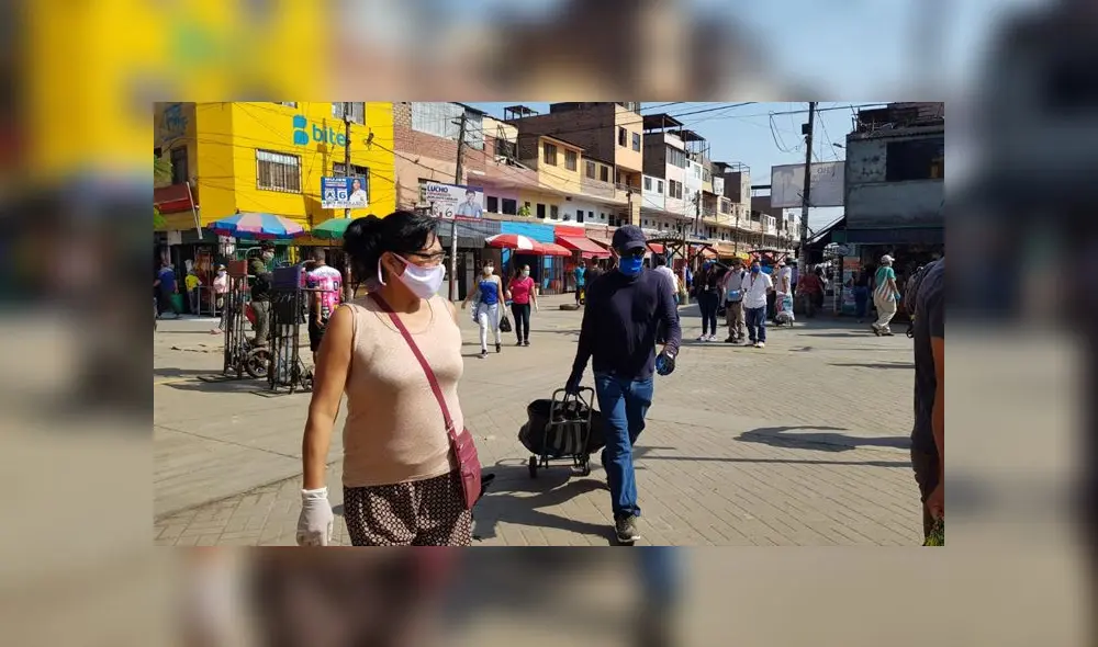 Policía y personal de fiscalización de SMP ejecutaron medidas para mantener el orden en el centro de abastos. (Foto: GLR - URPI) Policía y personal de fiscalización de SMP ejecutaron medidas para mantener el orden en el centro de abastos. (Foto: GLR - URPI)