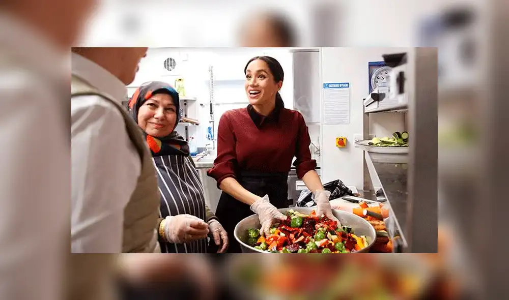 Meghan Markle desafía a la familia real británica con atrevido vestido mini [FOTOS y VIDEO]