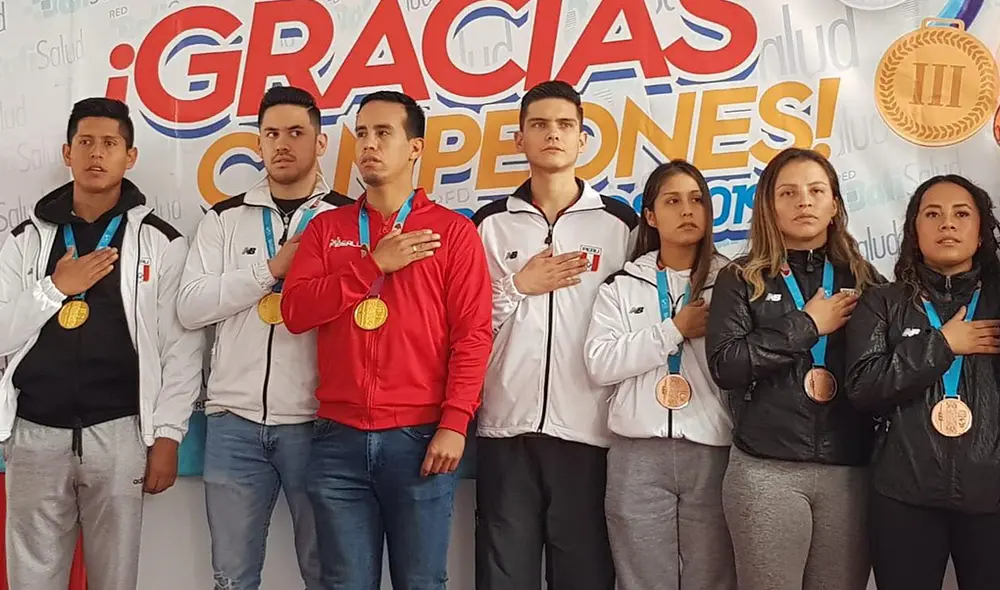 Medallistas en los Juegos Lima 2019 fueron premiados con laptops y beneficios en salud por clínica privada. (FOTO: Jessica Merino).