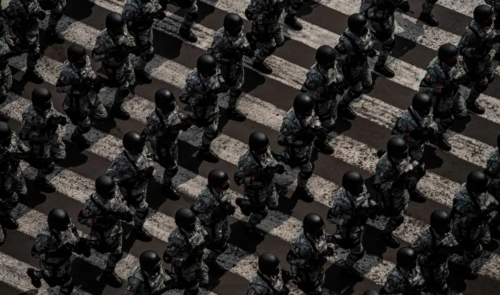 Formación militar del Ejército mexicano. Foto: Gladys Serrano/El País Formación militar del Ejército mexicano. Foto: Gladys Serrano/El País