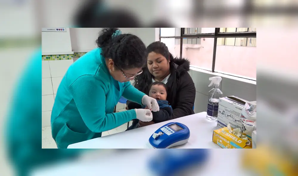 Los niños diagnosticados con anemia reciben el tratamiento necesario, según EsSalud.
