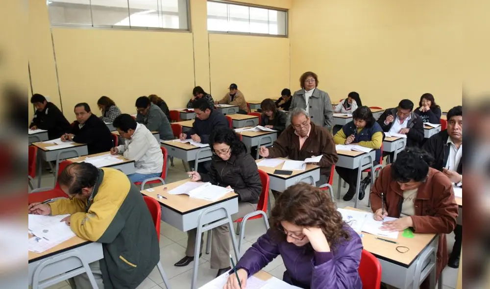 Más de 194 mil profesores rindieron prueba única del concurso de nombramiento