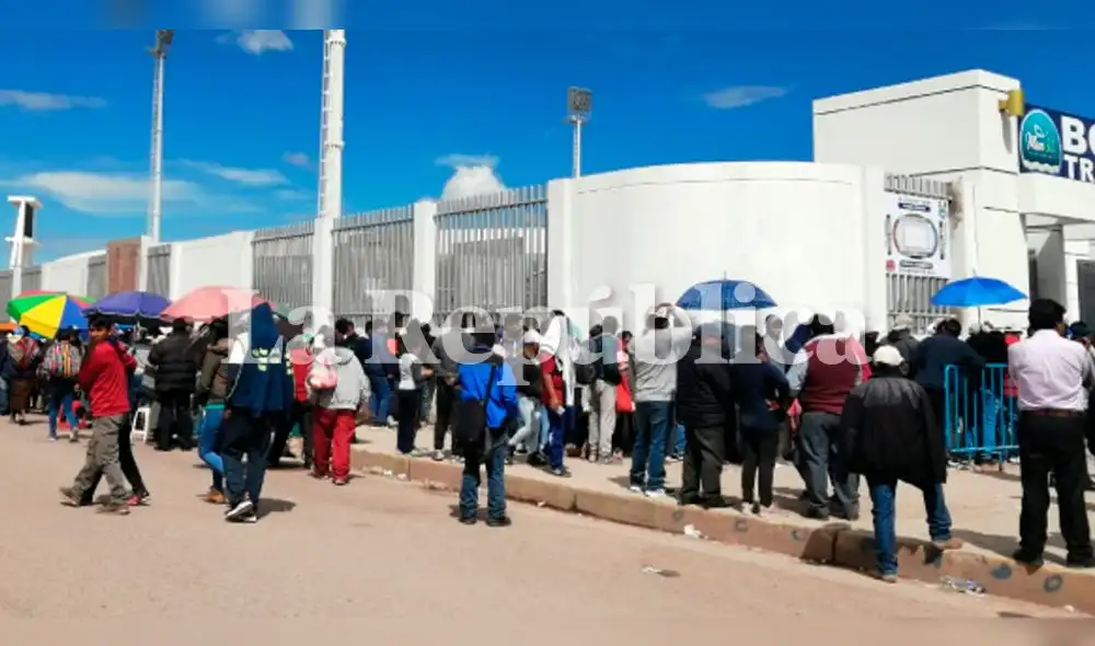 Binacional: Largas colas en el estadio de Juliaca por venta de entradas ante Sao Paulo [FOTOS y VIDEO]