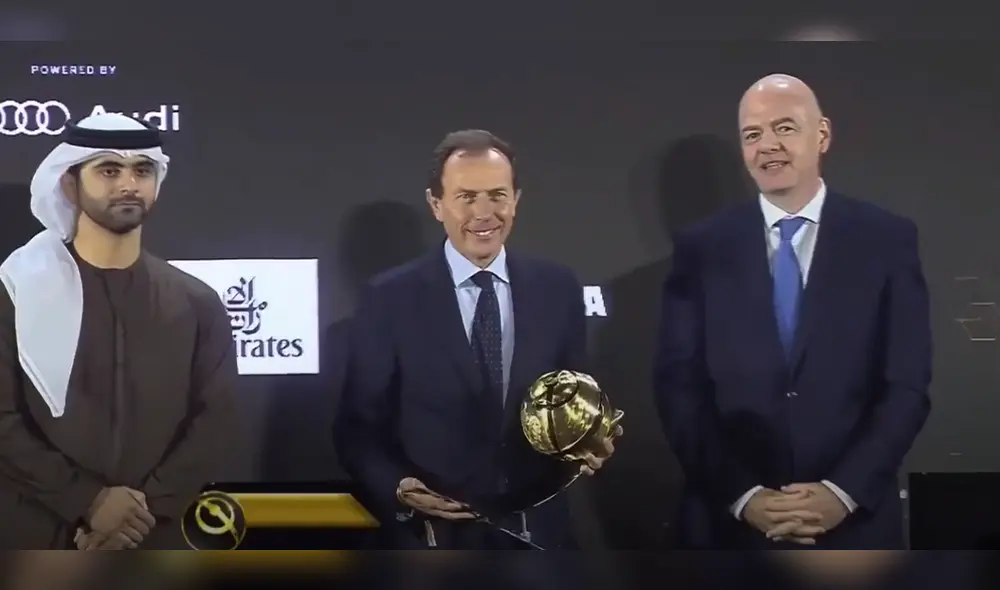 Emilio Butragueño, director de relaciones institucionales del Real Madrid, fue el encargado de recibir el galardón del club merengue. Foto: captura.