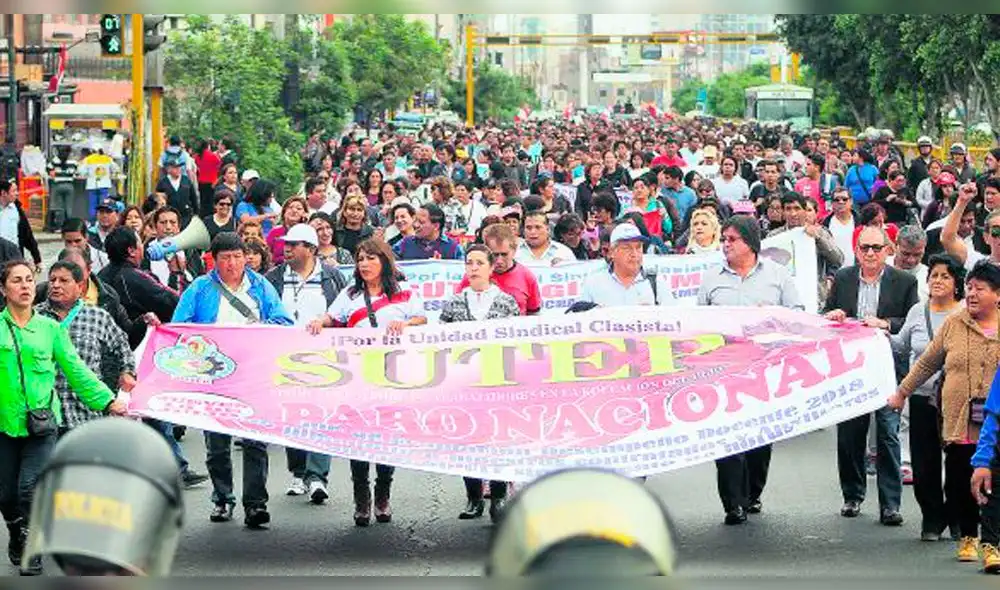 Arequipa: Gerencia de Educación declara improcedente paro de docentes Arequipa: Gerencia de Educación declara improcedente paro de docentes