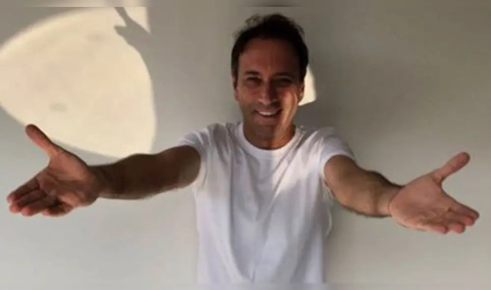 A sus 45 años, el showman revela detalles de sus relaciones pasadas.