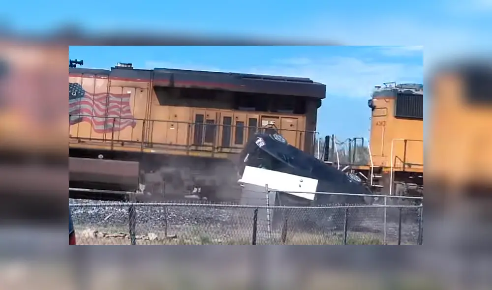 El tren iba a mucha velocidad por lo que fue imposible que no ocurriera. Foto: captura.