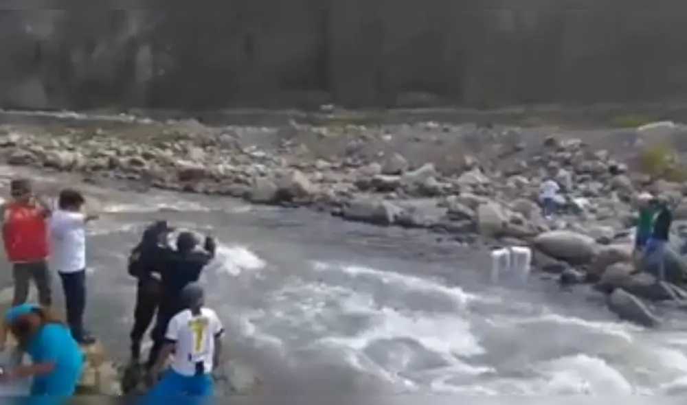 La población exigen la intervención de las autoridades para solucionar esta problemática. La población exigen la intervención de las autoridades para solucionar esta problemática.