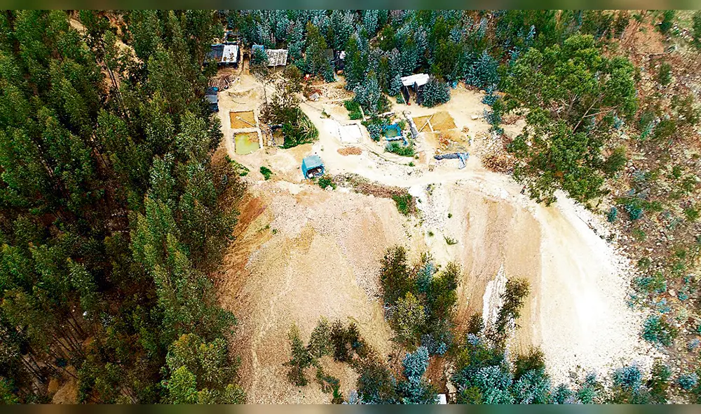Minería Ilegal. Ha invadido terrenos en cerro El Toro. Minería Ilegal. Ha invadido terrenos en cerro El Toro.