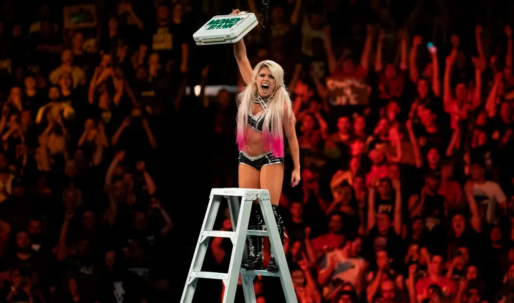 Alexa Bliss ganó el Money in the Bank en el 2018. Foto: WWE