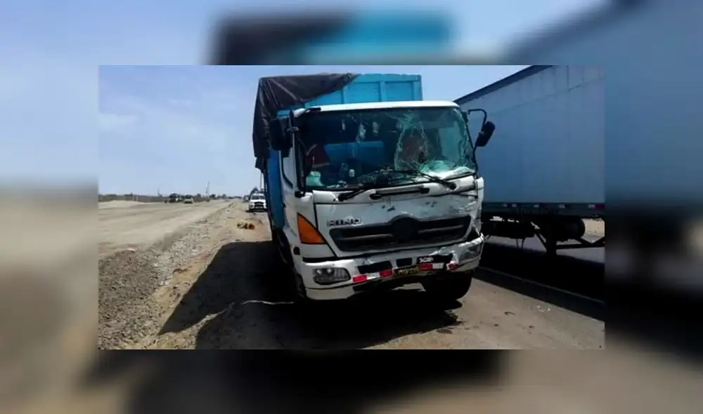 Hermanos mueren tras chocar frontalmente su auto contra un camión en la Panamericana Sur
