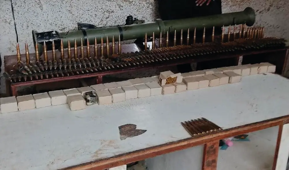 Fusil decomisado en operativo en Cota 905. Foto: Eligio Rojas / Últimas Noticias Fusil decomisado en operativo en Cota 905. Foto: Eligio Rojas / Últimas Noticias