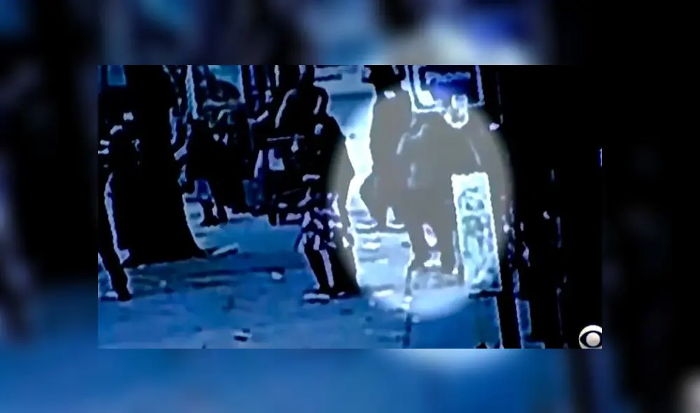 El momento en el que Leonard caminaba por el barrio Bronx de Nueva York. Foto: captura de pantalla El momento en el que Leonard caminaba por el barrio Bronx de Nueva York. Foto: captura de pantalla