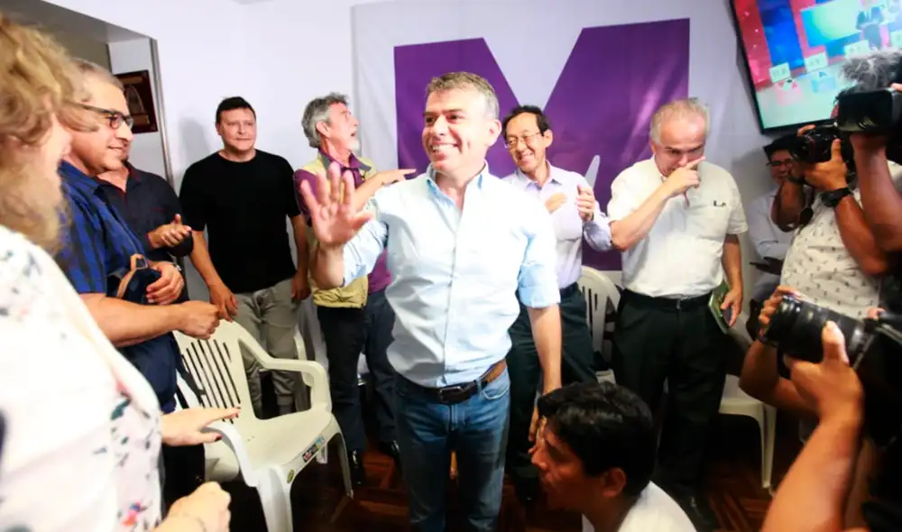 Celebraciones luego de resultados a boca de urna. Celebraciones luego de resultados a boca de urna.