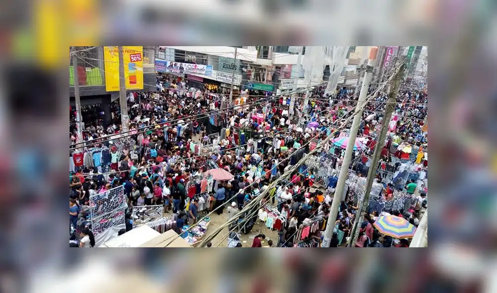 Obras sin culminar generan congestión de peatones en Gamarra Obras sin culminar generan congestión de peatones en Gamarra