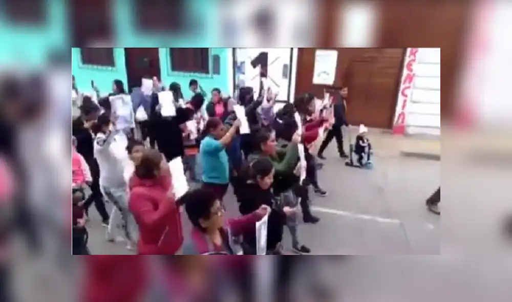 Cañete: pobladores de Cerro Azul marcharon por la desaparición de niña de 3 años Cañete: pobladores de Cerro Azul marcharon por la desaparición de niña de 3 años