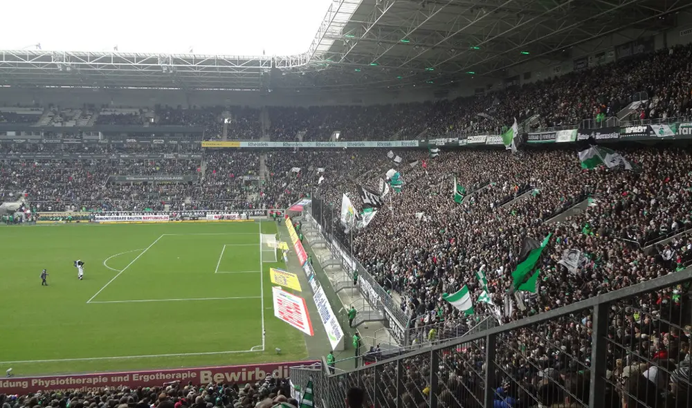 Borussia Park, estadio del Mönchengladbach, tiene capacidad para 60 000 espectadores.
