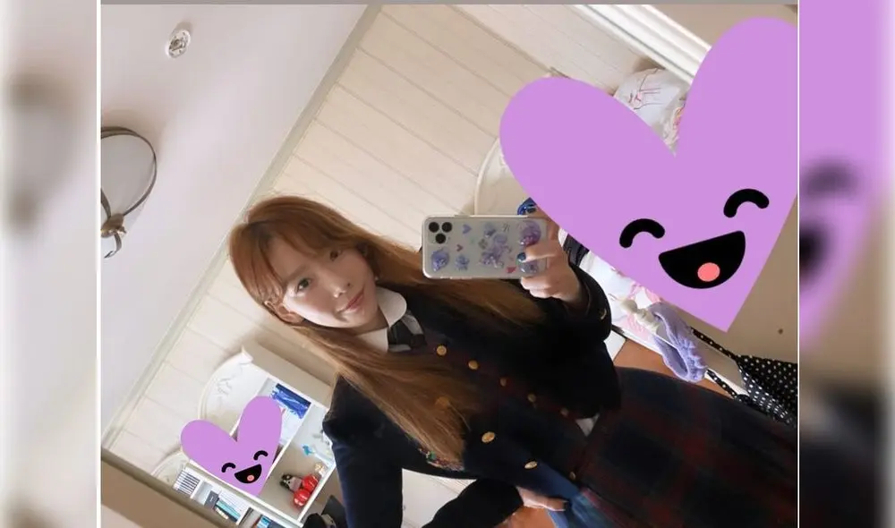 Taeyeon con su uniforme escolar. Instagram, 23 de marzo, 2020. Taeyeon con su uniforme escolar. Instagram, 23 de marzo, 2020.