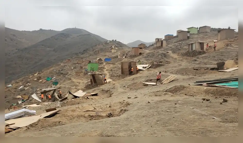 Villa María del Triunfo: Municipalidad de Lima desaloja a invasores de Lomas del Paraíso [FOTOS]