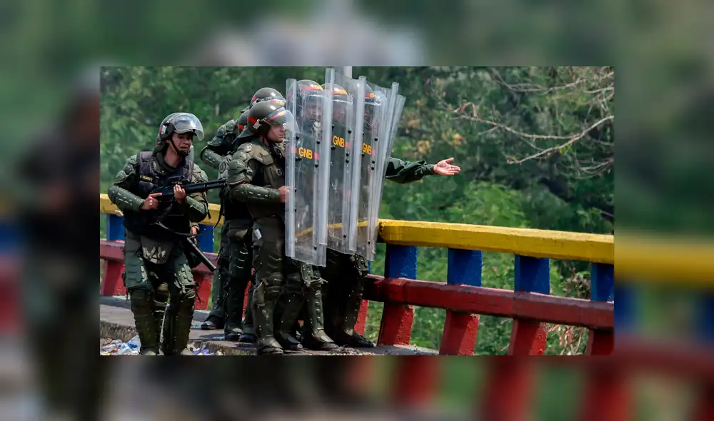 La ley seca y prohibición del porte de armas regirá hasta el lunes 22 de noviembre. Foto: EFE. La ley seca y prohibición del porte de armas regirá hasta el lunes 22 de noviembre. Foto: EFE.