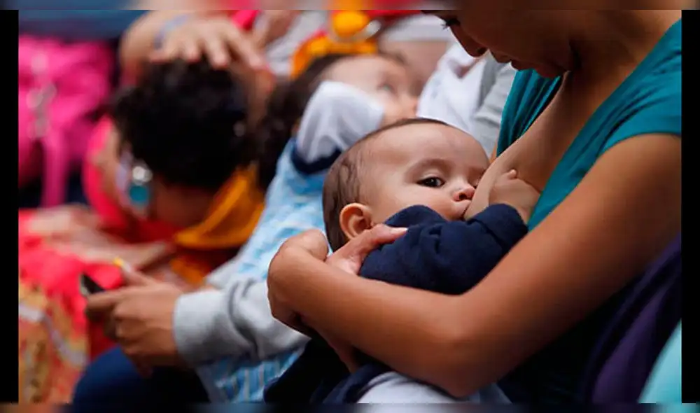 Conoce cuánto te toca cobrar con subsidio por lactancia en EsSalud y cómo puedes cobrarlo en Perú en 2022. Foto: EFE