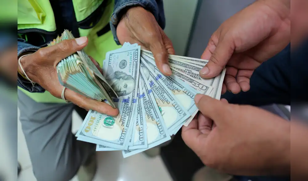 En promedio, en el mercado paralelo el dólar está en S/ 3,96 la compra y S/ 3,99 la venta. Foto: difusión En promedio, en el mercado paralelo el dólar está en S/ 3,96 la compra y S/ 3,99 la venta. Foto: difusión