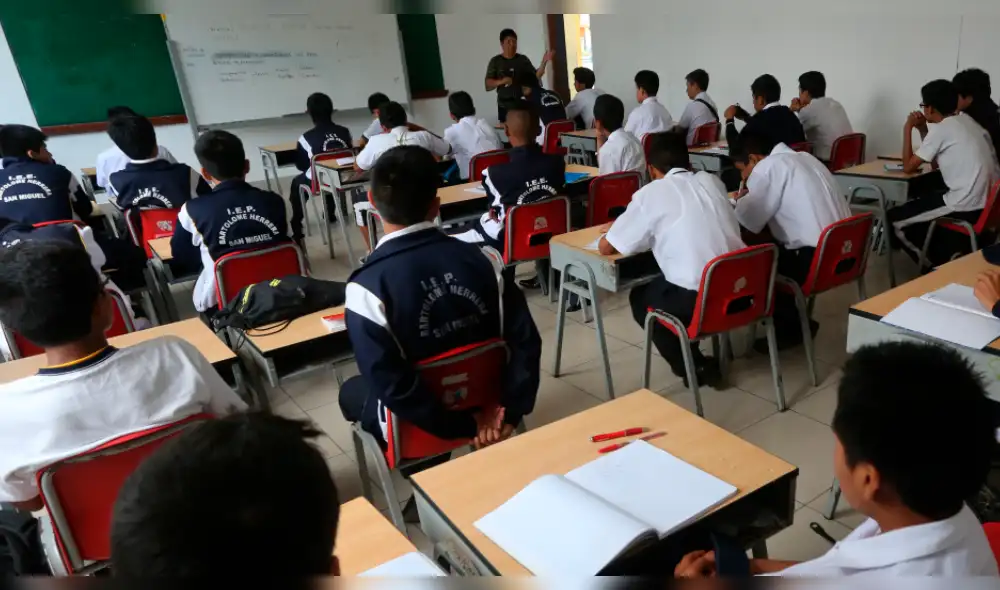 Minedu aseguró que el primer mes del año escolar seguirá siendo virtual ante la pandemia. Foto: difusión Minedu aseguró que el primer mes del año escolar seguirá siendo virtual ante la pandemia. Foto: difusión