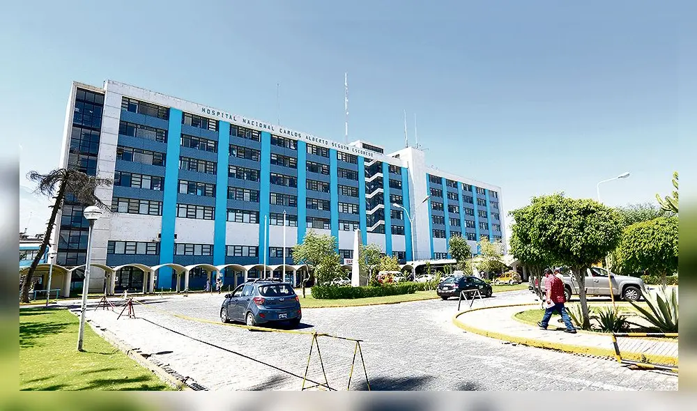 Mujer se encuentra hospitalizada en EsSalud y aún no presenta mejoría. Foto: La República Mujer se encuentra hospitalizada en EsSalud y aún no presenta mejoría. Foto: La República