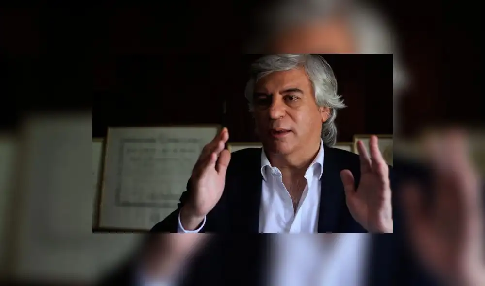 Con esta decisión del JNE, Fernando Olivera queda totalmente fuera de la carrera electoral de este 2021. Foto: La República