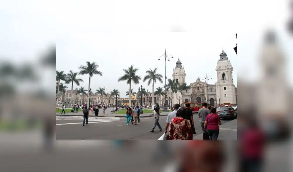 La plaza de Armas de Lima es un símbolo de identidad para todos los peruanos. Foto La República