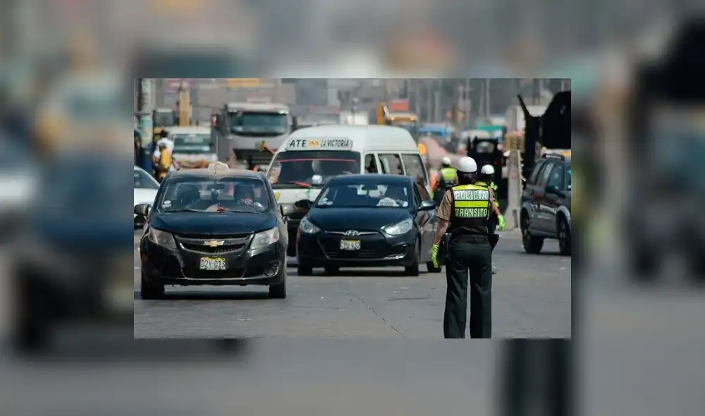 Vehículos deberán tomar las rutas alternas dispuestas por la Municipalidad de Lima. Foto: difusión Vehículos deberán tomar las rutas alternas dispuestas por la Municipalidad de Lima. Foto: difusión