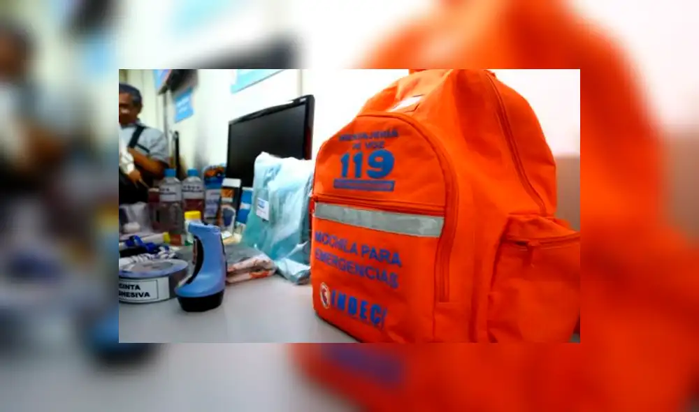 Indeci pide mantener la calma y usar mensajes de textos. Foto: Indeci Indeci pide mantener la calma y usar mensajes de textos. Foto: Indeci